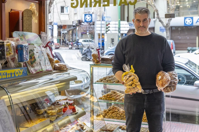 Το ζαχαροπλαστείο Τούλα στο Παγκράτι 4