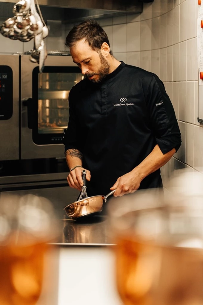 ΘΕΟΔΩΡΟΣ ΥΨΗΛΟΣ