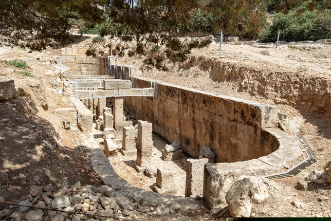 Λουτράκι