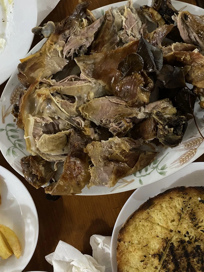 Ταβέρνα Κουτσονικολιάς στο Καλό Χωριό έξω από τη Λάρνακα της Κύπρου