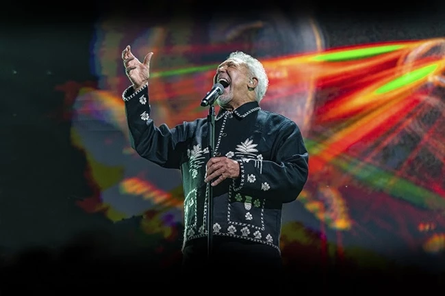 Tom Jones
