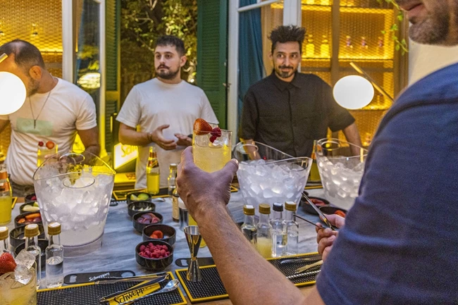 Schweppes exclusive cocktail, vol.III στο Beauty Killed the Beast 15