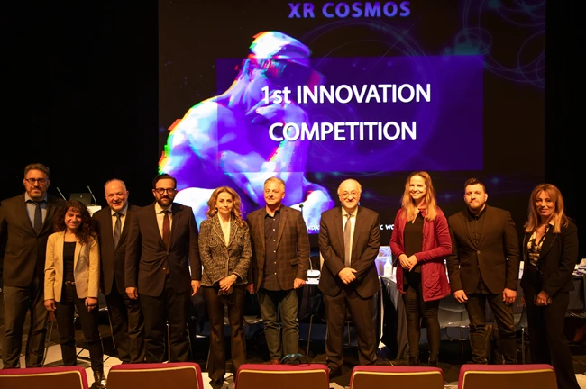 XR COSMOS
