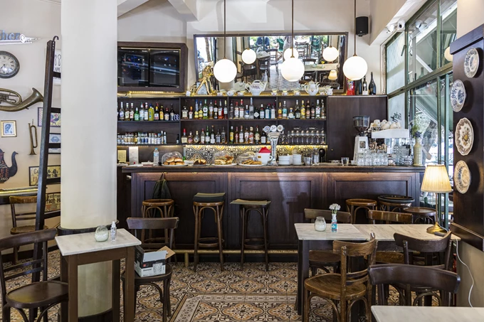 Το καφενείο Τρίγωνο στο Παγκράτι 1