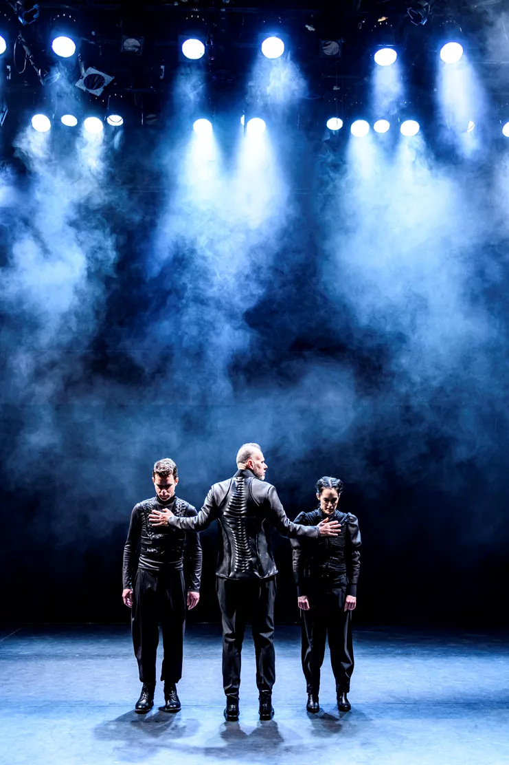 Μικροί πυροβολισμοί μέσα στη νύχτα