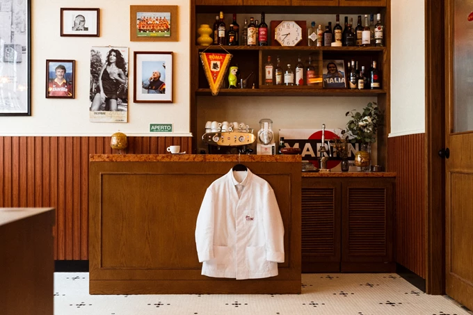 Πώς είναι να πίνεις στο Bar Leone, το καλύτερο μπαρ του κόσμου