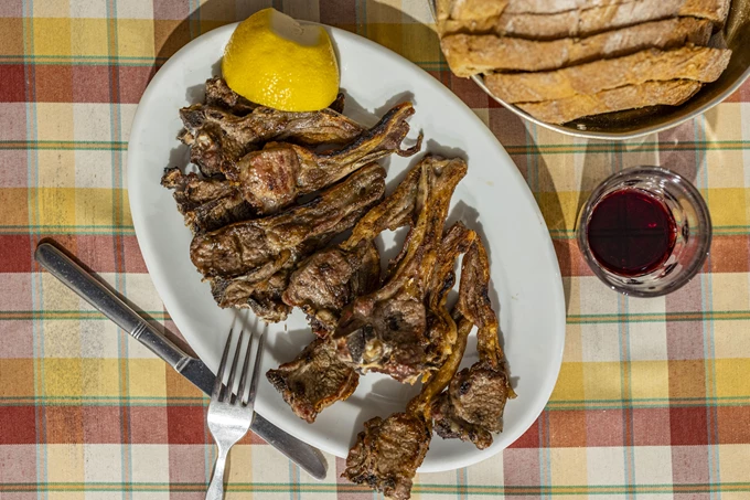 τσομπανάκος