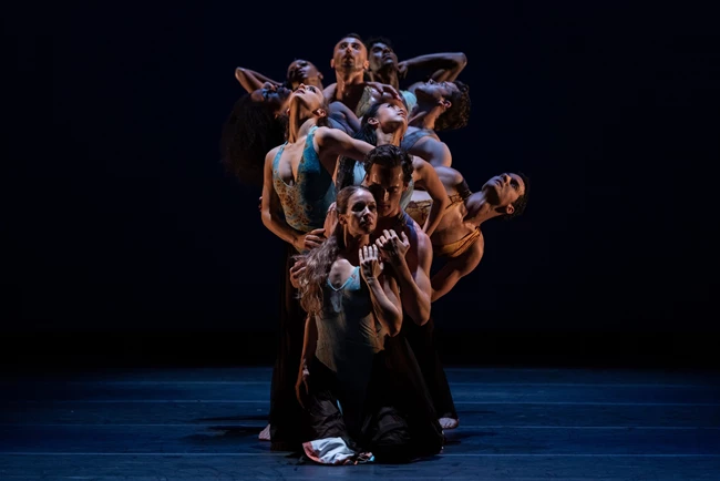 Martha Graham Dance Company in Canticle for Innocent Comedians