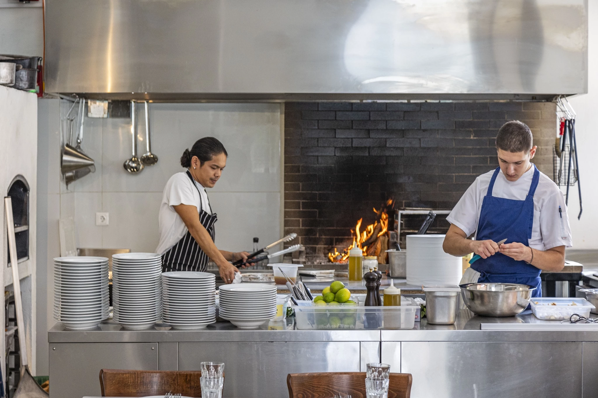 'Πλυτά': Το καθημερινό στέκι που ψάχναμε για αστεράτους μεζέδες