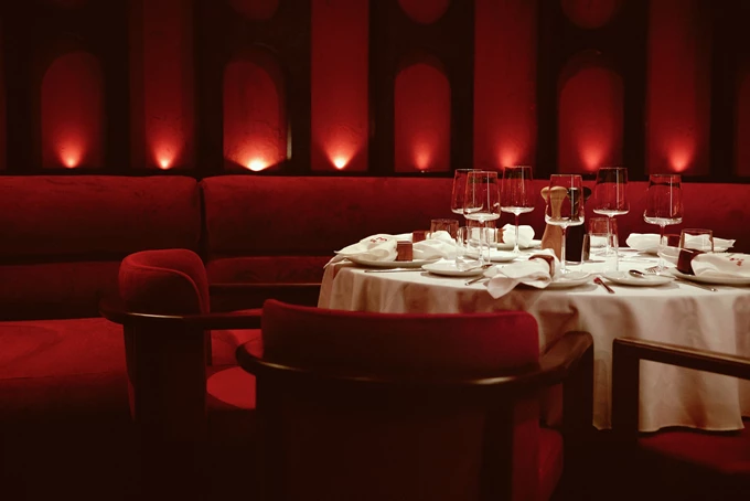 Το κλαμπ-εστιατόριο Abi Rouge στη Λεωφόρο Συγγρού 4