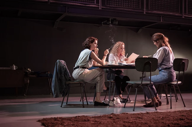 Μαγδαλένα Ζήρα Οι γυναίκες επιστρέφουν