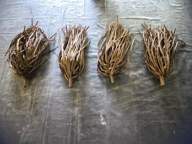 Ντόρα Οικονόμου, «Τσικαμπούμ», Corrugated cardboard, glue, 110x30x30cm (each), 2025