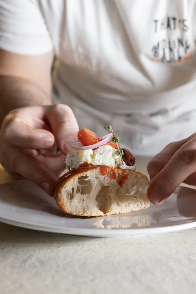 Το Etien Pizza Bar στη Βούλα 5