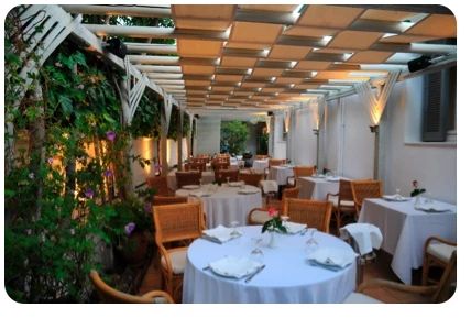 Εμβληματικά εστιατόρια που έχουν τιμηθεί με Βραβείο Ελληνικής Κουζίνας_Ρένα της Φτελιάς