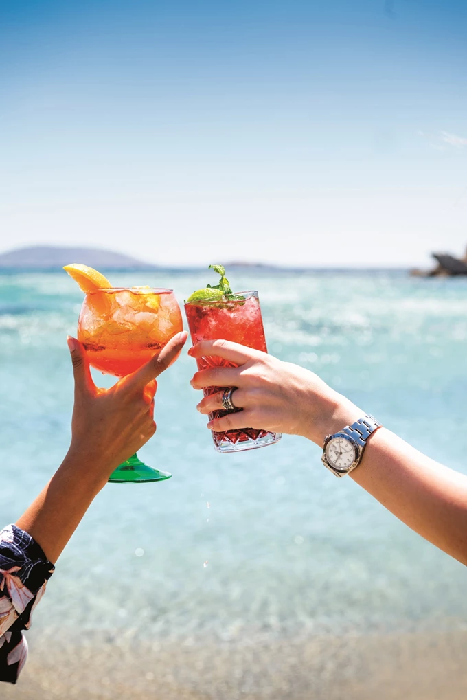 grand beach lagonisi