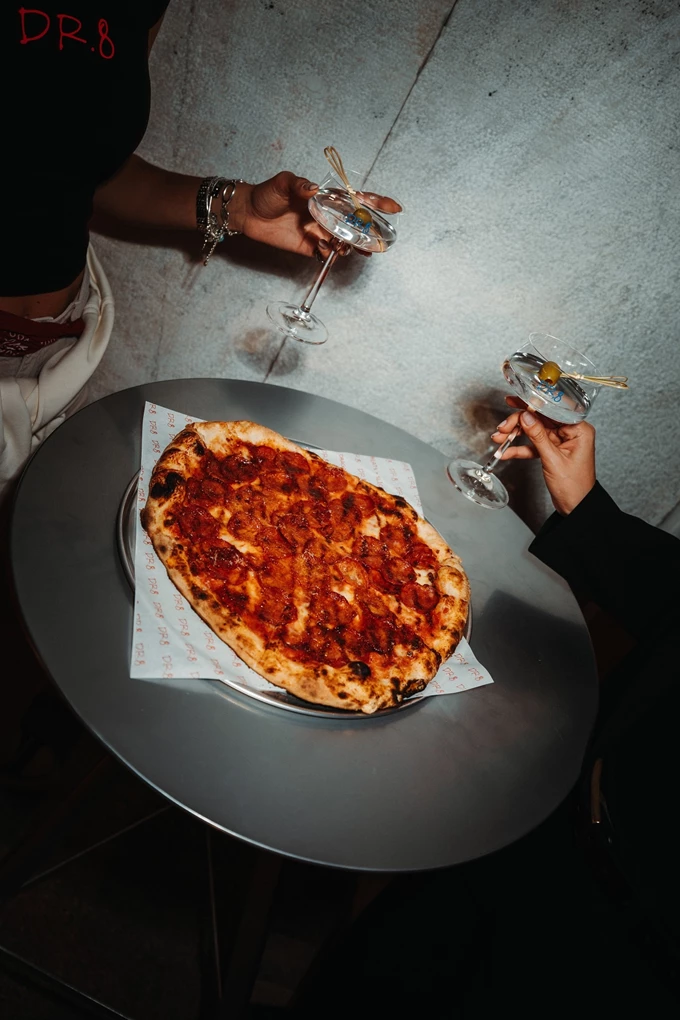 Η πίτσα του Dr.8 3