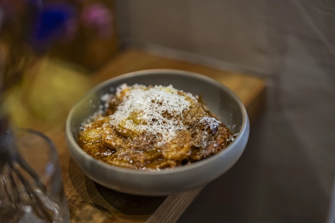 Το νέο μεζεδοπωλείο της Μαρίνας Χρονά, Meigma, στον Κεραμεικό 12