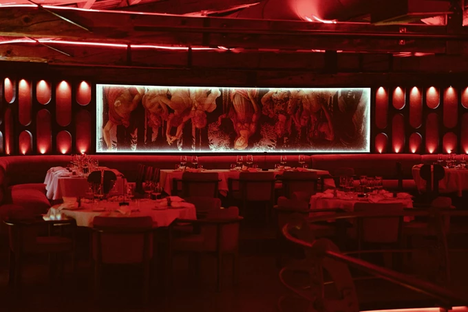 Το κλαμπ-εστιατόριο Abi Rouge στη Λεωφόρο Συγγρού 1