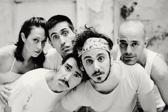 Φτιάξε τη δυστυχία σου μόνος σου