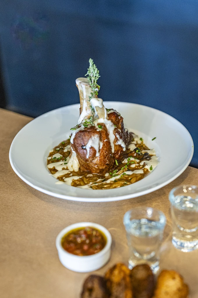 Το Μαύρο Πρόβατο 3