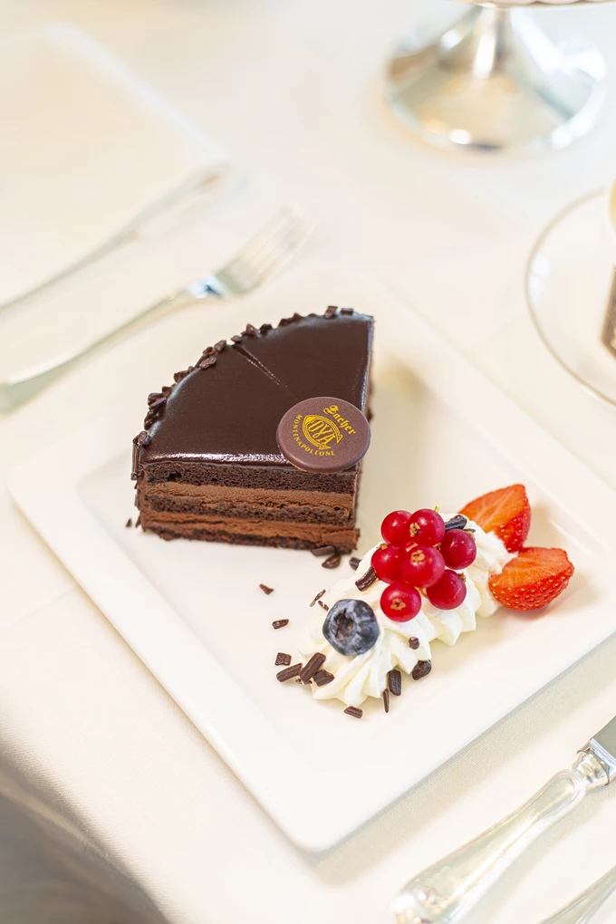 Cova Astir Marina Άγιος Βαλεντίνος