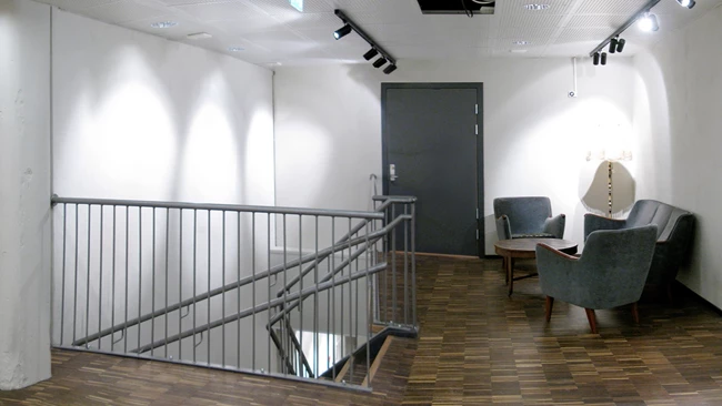 The beauty and its rival