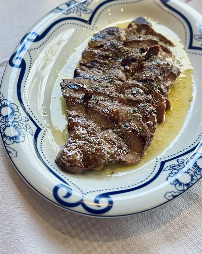 Το συκώτι στην ταβέρνα Αορίτης, στα Ιλίσια