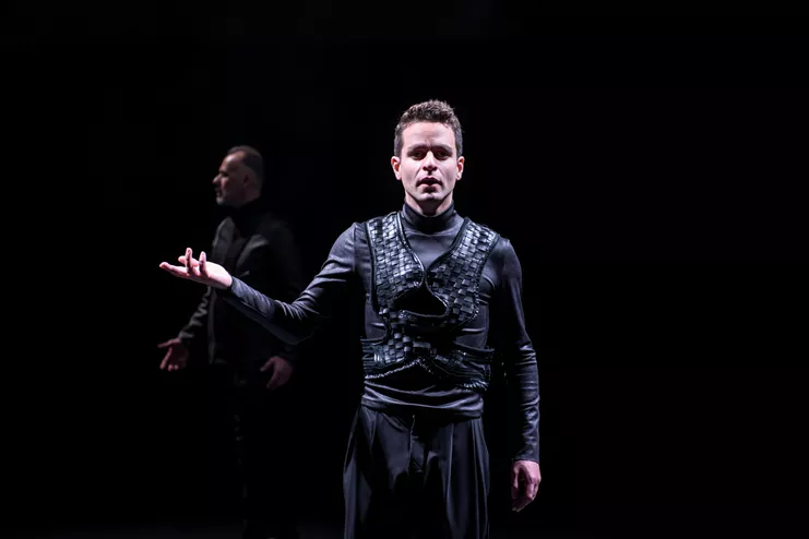 Μικροί πυροβολισμοί μέσα στη νύχτα