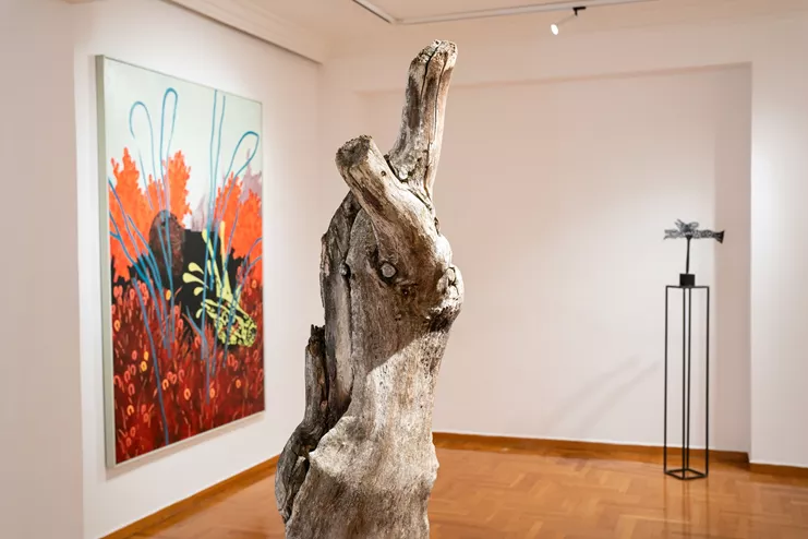 Φωτογραφία εγκατάστασης «Μυθιστορίες ΙΙ». (Έργα: Αθανασιάδη, Καμπάνης, Μαντζαβίνος). Παραχώρηση του καλλιτέχνη και της CITRONNE Gallery