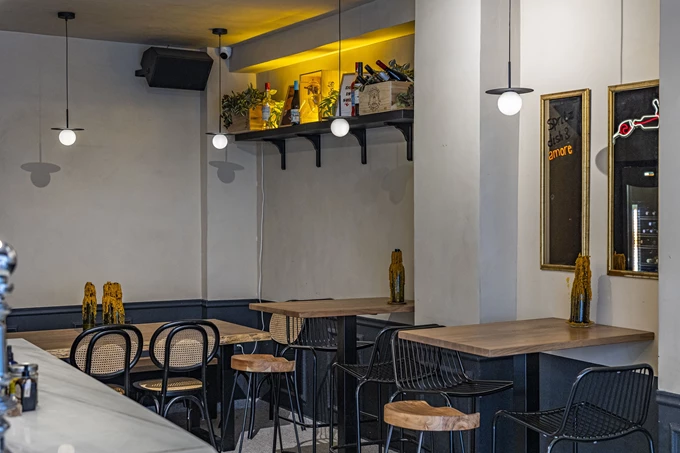 Η spritzeria Λούza στο κέντρο της Αθήνας 2