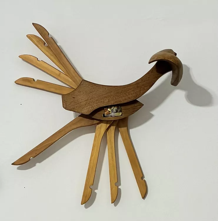 Βασίλειος Παπαϊωάννου, "Beaklley". Ανακυκλωμένα έπιπλα 2025 30Χ30 εκ.