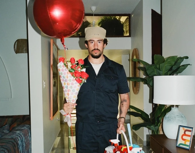 Νοσταλγώντας στο ίντερνετ: O Bad Bunny, οι Big Time Rush και τα ταξίδια με το Google Maps