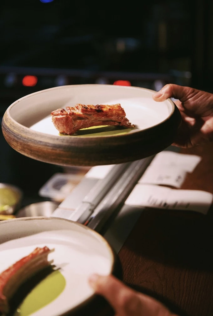 Το εστιατόριο Simul στο Κολωνάκι 14