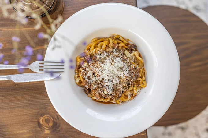 Το εστιατόριο More Φίλings στο Κουκάκι 111