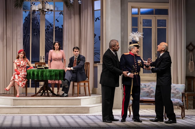 Ένας ήρωας με παντούφλες 2025-26