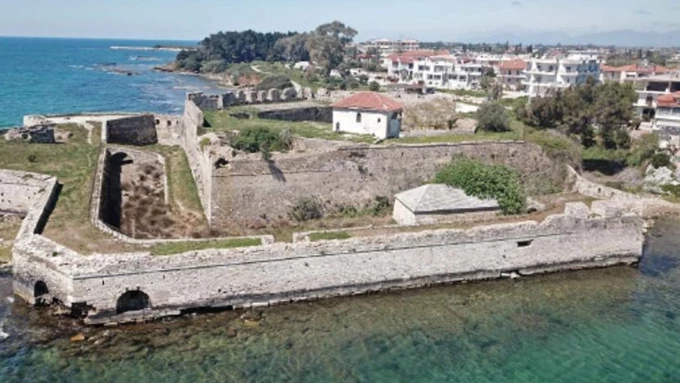 Κάστρο Παντοκράτορα