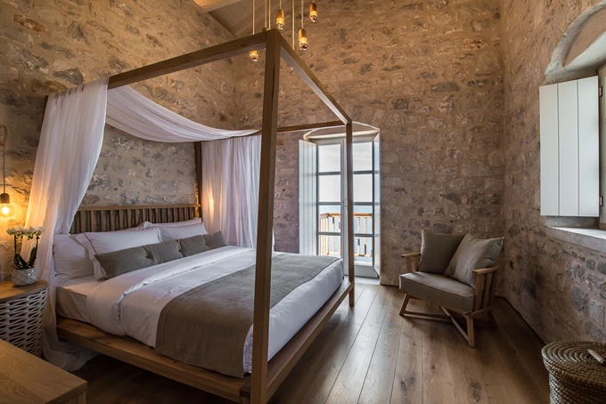 Bassa Maina Villa & Suites