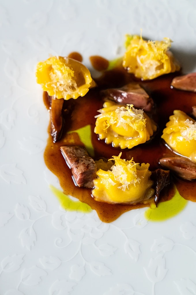 Το CTC Urban Gastronomy και ο σεφ Αλέξανδρος Τσιοτίνης υποδέχονται στην Αθήνα τον Anthony Genovese, σεφ του βραβευμένου με δύο αστέρια Michelin εστιατορίου Il Pagliaccio στη Ρώμη, για ένα αποκλειστικό γαστρονομικό four-hands dinner, τη Δευτέρα 9 22026.