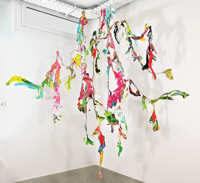 Όμαρ Ζαφάρ Ζωγραφική πέρα από τη Ζωγραφική