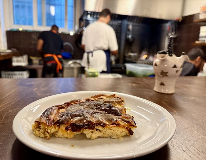 Το εστιατόριο - ελεβέ καφενείο Φλάρος στο Παγκράτι 1112