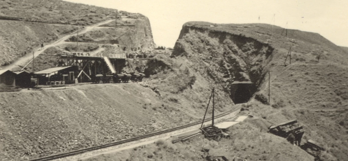 Καρυά 1943. Kαταναγκαστική εργασία και Ολοκαύτωμα