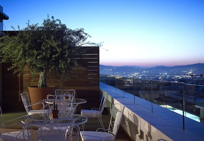 Το εστιατόριο Art Lounge του NEW Hotel 3