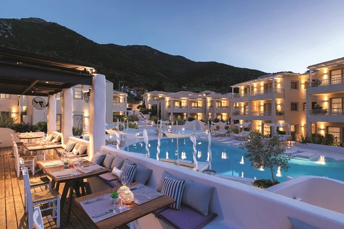 Crystal Waters Λευκάδα