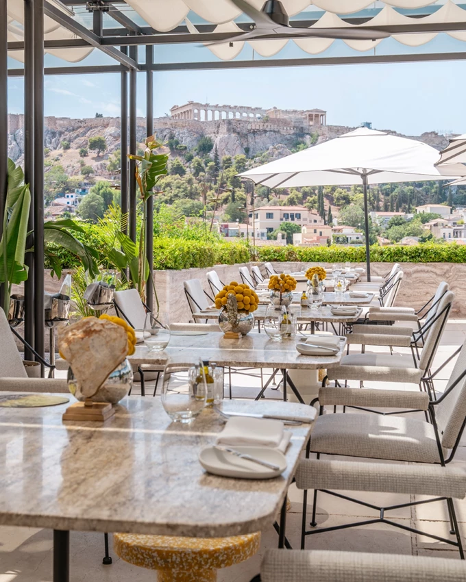 Sunday Table του The Dolli's Rooftop Restaurant 3