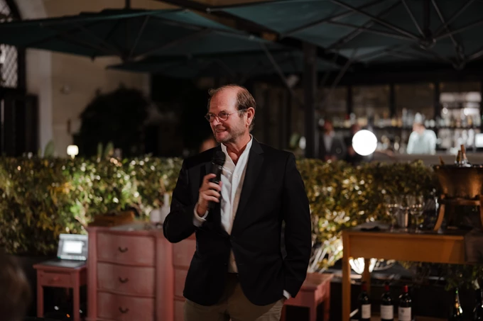 Vedema 2025 Selene Katikies Σαντορίνη κρασί Pierre Lurton