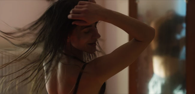 piso_apo_tis_thimonies3