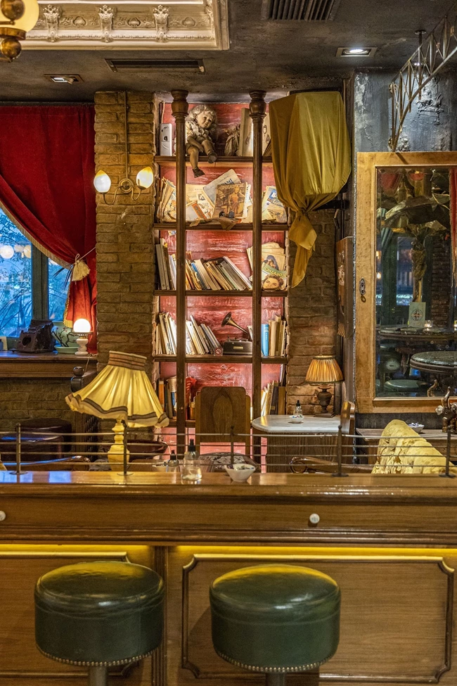 Παλιάτσος μπαρ Πεντέλη 1