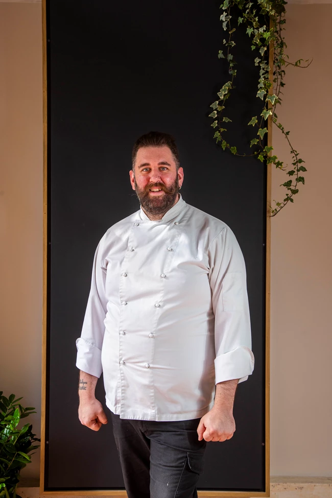 Χάρης Νικολούζος