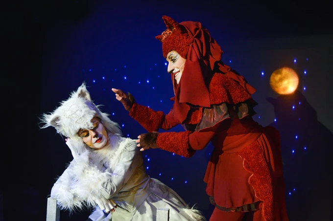 Ρωμαίος και Ιουλιέτα σαν το σκύλο με τη γάτα