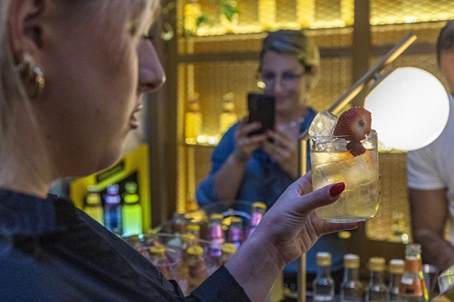 Schweppes exclusive cocktail, vol.III στο Beauty Killed the Beast 17